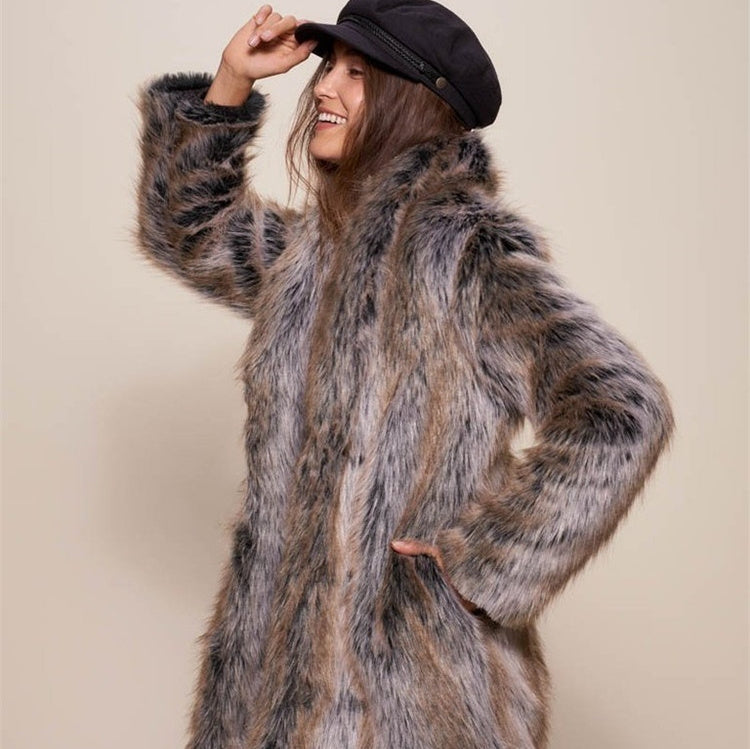 Women's fashion fur coat, warm faux fur